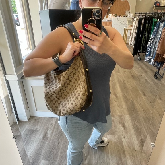 Authentic Gucci canvas pre loved hobo bag. - Picture 11 of 11